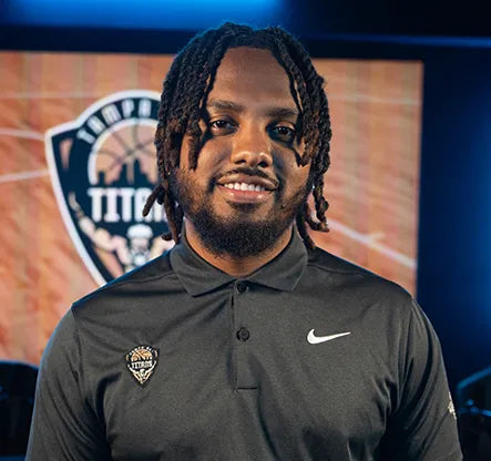 headshot image of cliff, a tampa bay titans employee